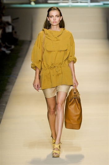 Fotoservizio/SS 2012/WOMEN/TRUSSARDI/4