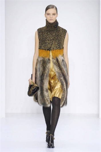 Fotoservizio/FW 2014-2015/WOMEN/SALVATORE FERRAGAMO/DP1/29