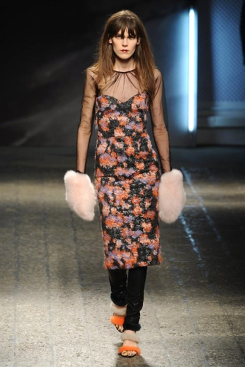 Fotoservizio/FW 2014-2015/WOMEN/MSGM/DP1/3
