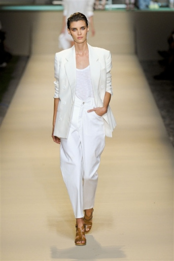 Fotoservizio/SS 2012/WOMEN/TRUSSARDI/27