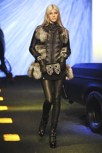 Fotoservizio/FW 2014-2015/WOMEN/PHILIPP PLEIN/DP1/24