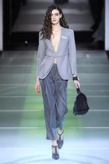 Fotoservizio/FW 2014-2015/WOMEN/GIORGIO ARMANI/DP1/3