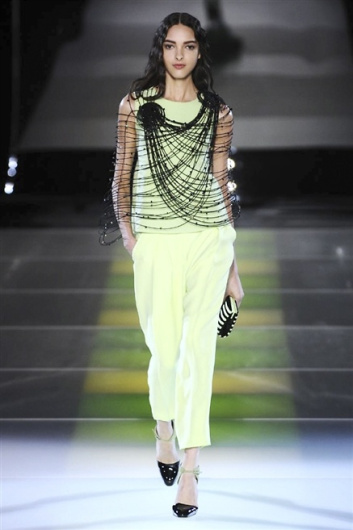 Fotoservizio/FW 2014-2015/WOMEN/GIORGIO ARMANI/DP1/36