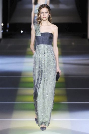 Fotoservizio/FW 2014-2015/WOMEN/GIORGIO ARMANI/DP1/45