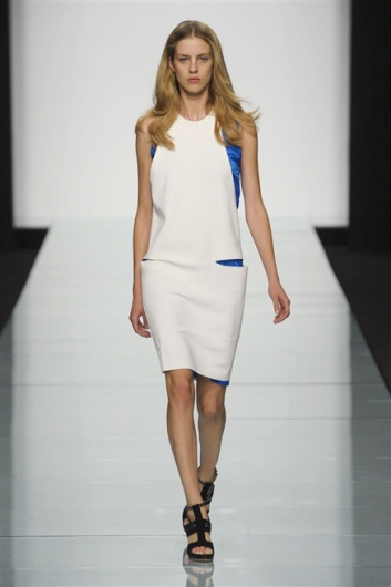 Fotoservizio/SS 2012/WOMEN/ANTEPRIMA/1