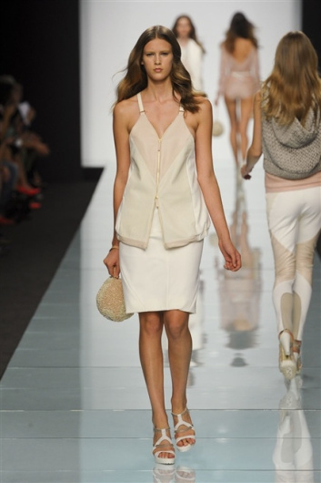 Fotoservizio/SS 2012/WOMEN/ANTEPRIMA/28