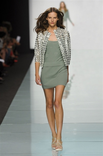 Fotoservizio/SS 2012/WOMEN/ANTEPRIMA/34