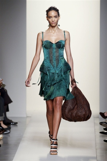 Fotoservizio/SS 2012/WOMEN/BOTTEGA VENETA/1