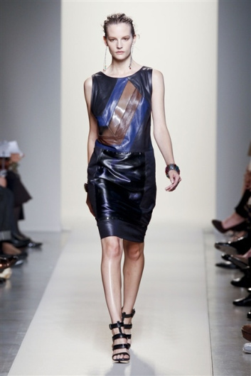 Fotoservizio/SS 2012/WOMEN/BOTTEGA VENETA/9