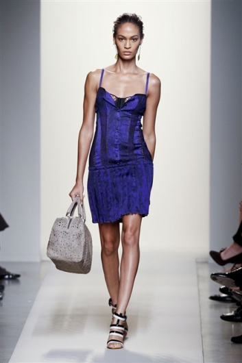 Fotoservizio/SS 2012/WOMEN/BOTTEGA VENETA/2