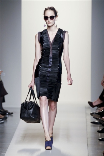 Fotoservizio/SS 2012/WOMEN/BOTTEGA VENETA/18