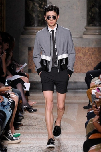 Fotoservizio/SS 2015/MEN/LES HOMMES/DP1/22