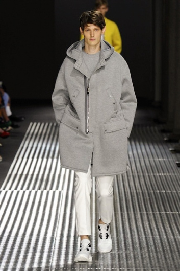 Fotoservizio/SS 2015/MEN/NEIL BARRETT/DP1/9