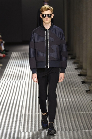 Fotoservizio/SS 2015/MEN/NEIL BARRETT/DP1/22