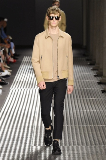 Fotoservizio/SS 2015/MEN/NEIL BARRETT/DP1/26