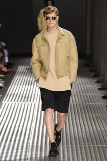 Fotoservizio/SS 2015/MEN/NEIL BARRETT/DP1/27