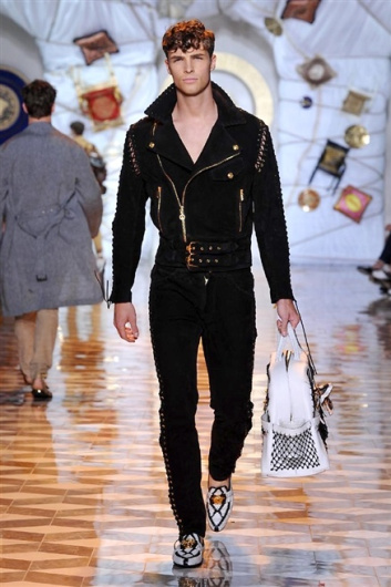 Fotoservizio/SS 2015/MEN/VERSACE/DP1/37