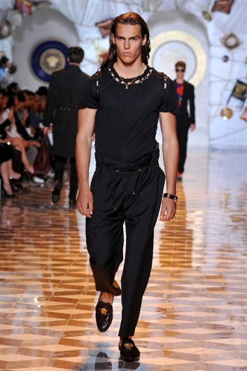 Fotoservizio/SS 2015/MEN/VERSACE/DP1/41