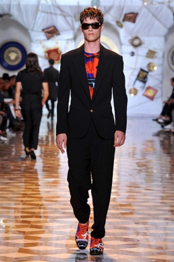 Fotoservizio/SS 2015/MEN/VERSACE/DP1/42