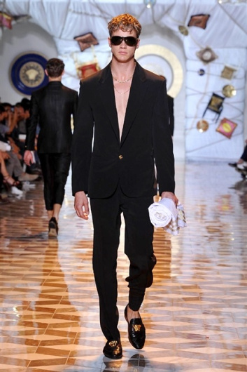 Fotoservizio/SS 2015/MEN/VERSACE/DP1/45
