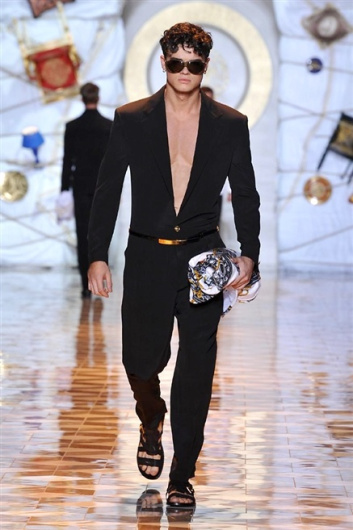 Fotoservizio/SS 2015/MEN/VERSACE/DP1/47
