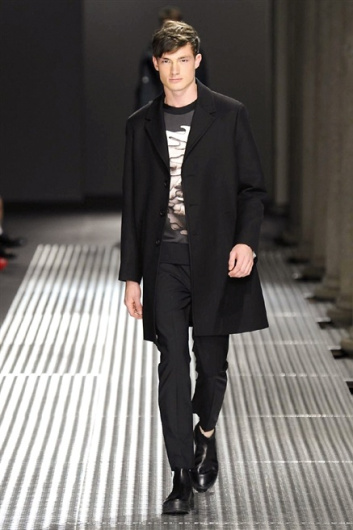 Fotoservizio/SS 2015/MEN/NEIL BARRETT/DP1/39