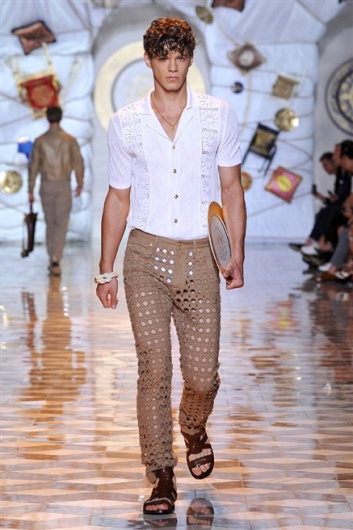 Fotoservizio/SS 2015/MEN/VERSACE/DP1/11