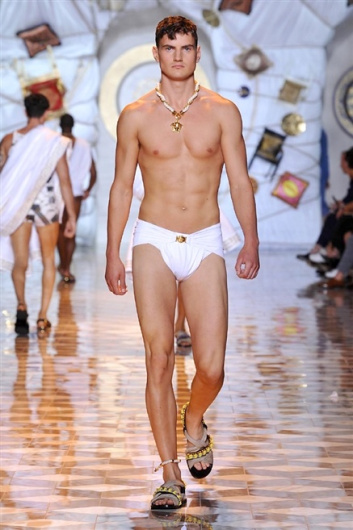 Fotoservizio/SS 2015/MEN/VERSACE/DP1/23