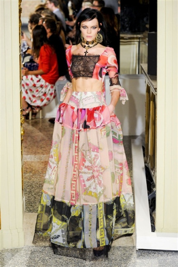 Fotoservizio/SS 2012/WOMEN/EMILIO PUCCI/4