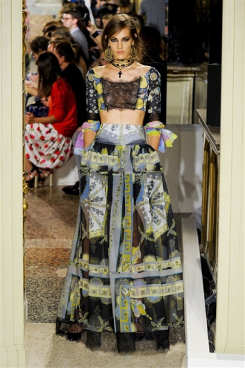 Fotoservizio/SS 2012/WOMEN/EMILIO PUCCI/2
