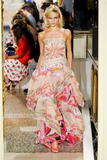 Fotoservizio/SS 2012/WOMEN/EMILIO PUCCI/14