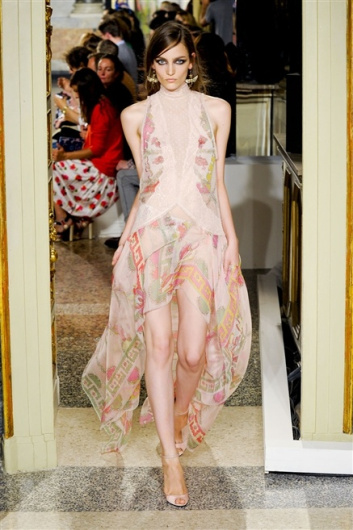 Fotoservizio/SS 2012/WOMEN/EMILIO PUCCI/18