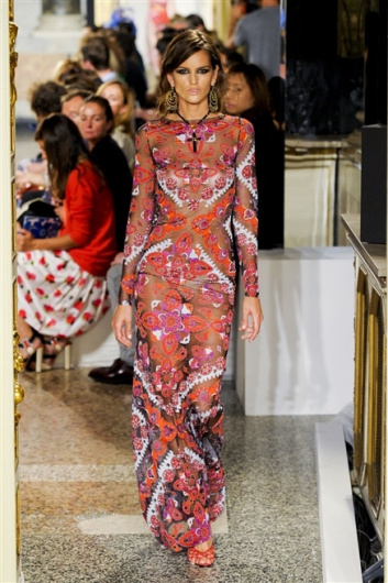 Fotoservizio/SS 2012/WOMEN/EMILIO PUCCI/10