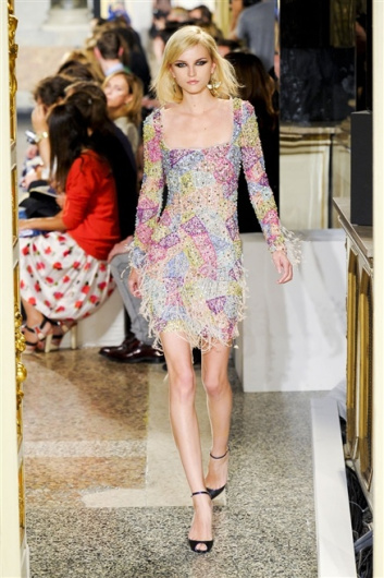 Fotoservizio/SS 2012/WOMEN/EMILIO PUCCI/24