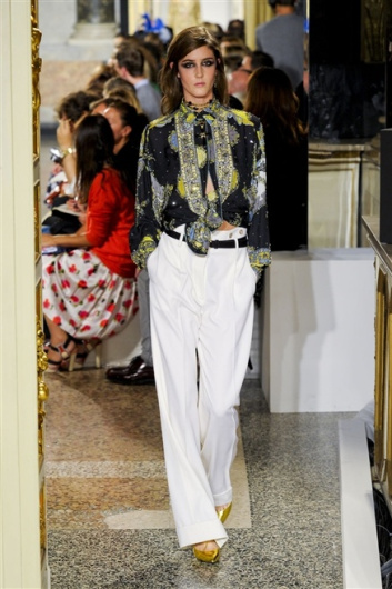 Fotoservizio/SS 2012/WOMEN/EMILIO PUCCI/27