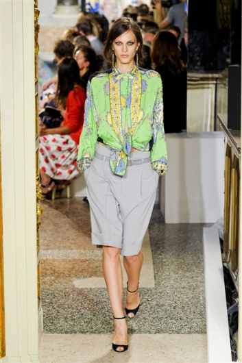 Fotoservizio/SS 2012/WOMEN/EMILIO PUCCI/22