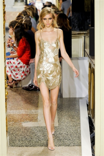 Fotoservizio/SS 2012/WOMEN/EMILIO PUCCI/31