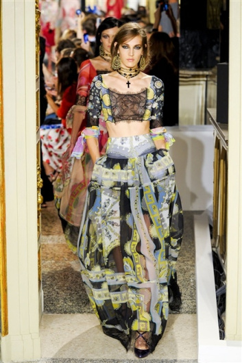 Fotoservizio/SS 2012/WOMEN/EMILIO PUCCI/45