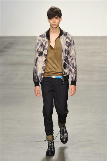 Fotoservizio/SS 2015/MEN/ICEBERG/DP1/2