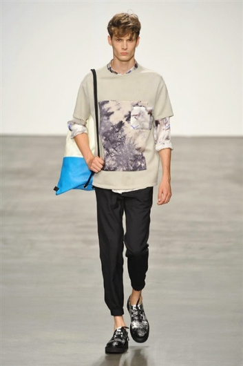 Fotoservizio/SS 2015/MEN/ICEBERG/DP1/4