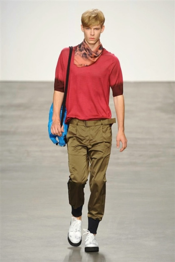 Fotoservizio/SS 2015/MEN/ICEBERG/DP1/11
