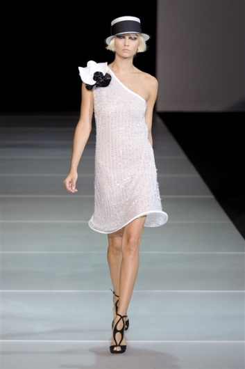 Fotoservizio/SS 2012/WOMEN/EMPORIO ARMANI/52