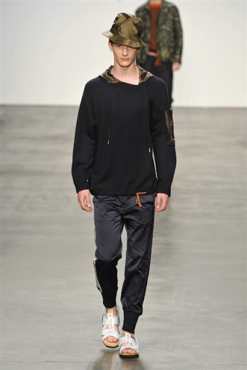 Fotoservizio/SS 2015/MEN/ICEBERG/DP1/18