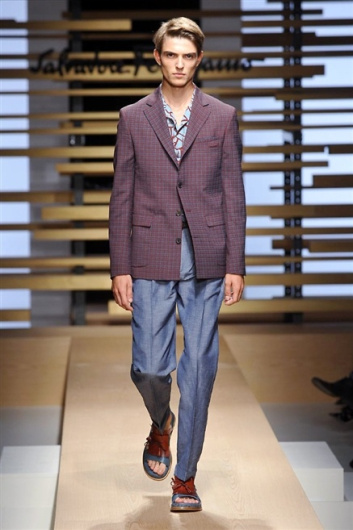 Fotoservizio/SS 2015/MEN/SALVATORE FERRAGAMO/DP1/2
