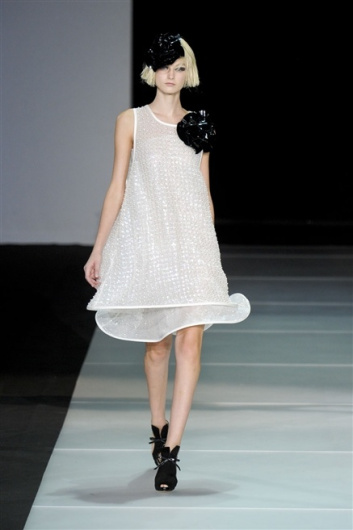 Fotoservizio/SS 2012/WOMEN/EMPORIO ARMANI/56