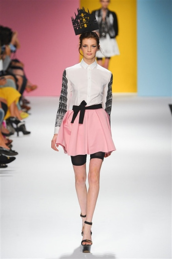 Fotoservizio/SS 2012/WOMEN/FRANKIE MORELLO/8
