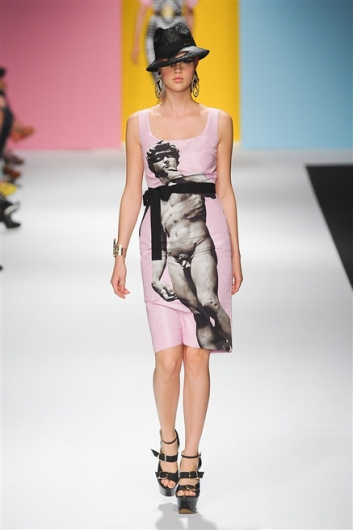 Fotoservizio/SS 2012/WOMEN/FRANKIE MORELLO/10