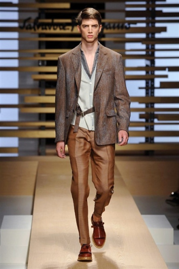 Fotoservizio/SS 2015/MEN/SALVATORE FERRAGAMO/DP1/12