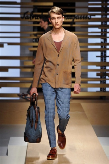 Fotoservizio/SS 2015/MEN/SALVATORE FERRAGAMO/DP1/13