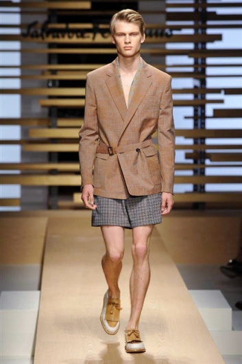 Fotoservizio/SS 2015/MEN/SALVATORE FERRAGAMO/DP1/14